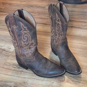 Justin brand cowboy boots
